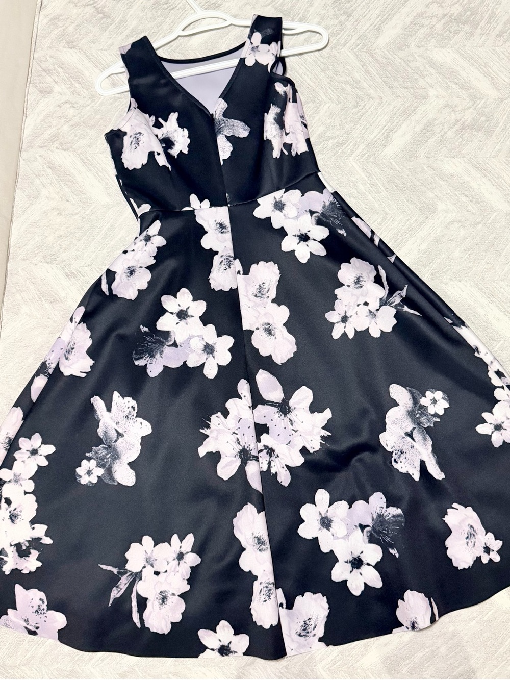 Black Fit-and-Flare Dress with Lilac Floral Print - Picture 4 of 5